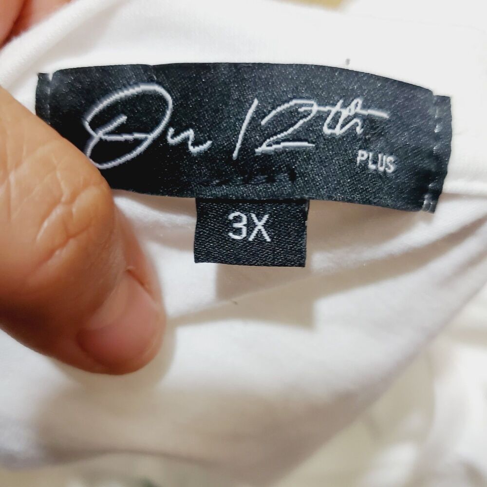 On 12th Dachshund Blouse Dog Print Size 3X - Picture 6 of 9